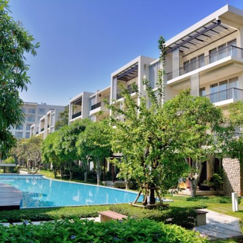 Real Estate (11)